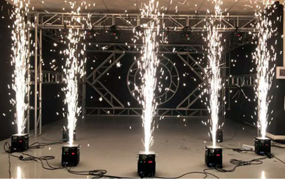 DMX Titanio eléctrico en polvo chispeadores fríos Fuente de escenario Fuegos artificiales Máquina pirotécnica de baile de chispas